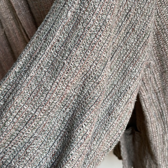 Flax Linen Overshirt - Picture 3 of 6